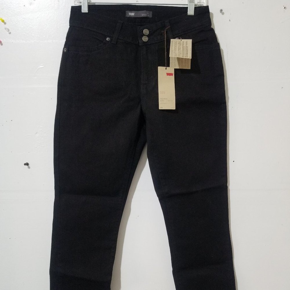 Levi’s 529 Curvy Skinny 15586-0014 Color Black Jeans Brand New with tags